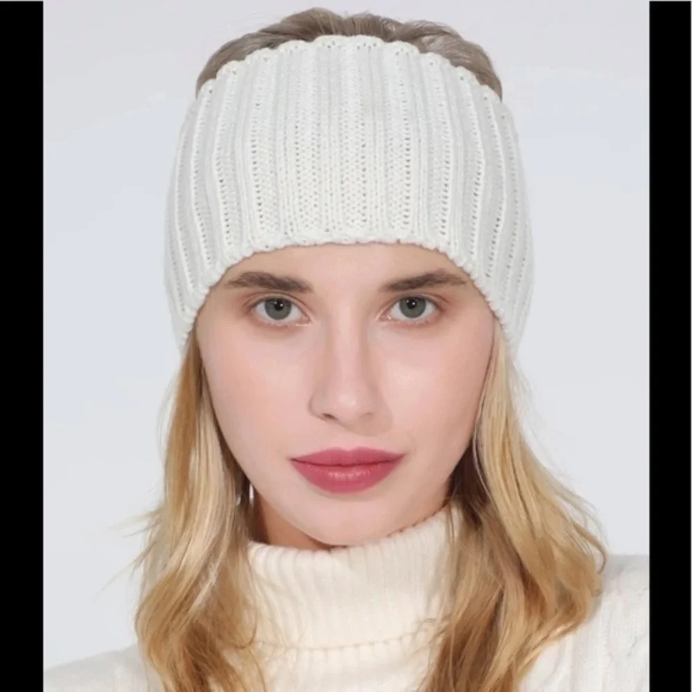 Knit open Cream Head‎ wear for cold weather